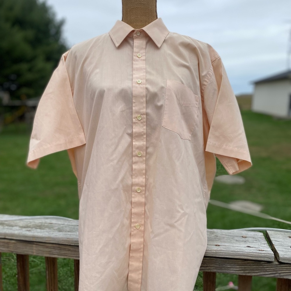 Adams Row Men’s light peach Button Up Short Sleeve Shirt Size 17.5
